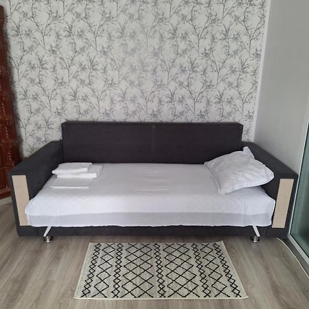 Miha'S Apartament Сулина Экстерьер фото