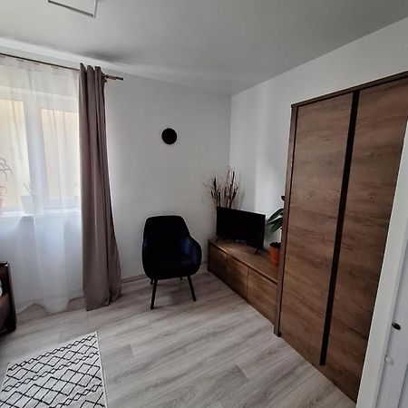 Miha'S Apartament Сулина Экстерьер фото