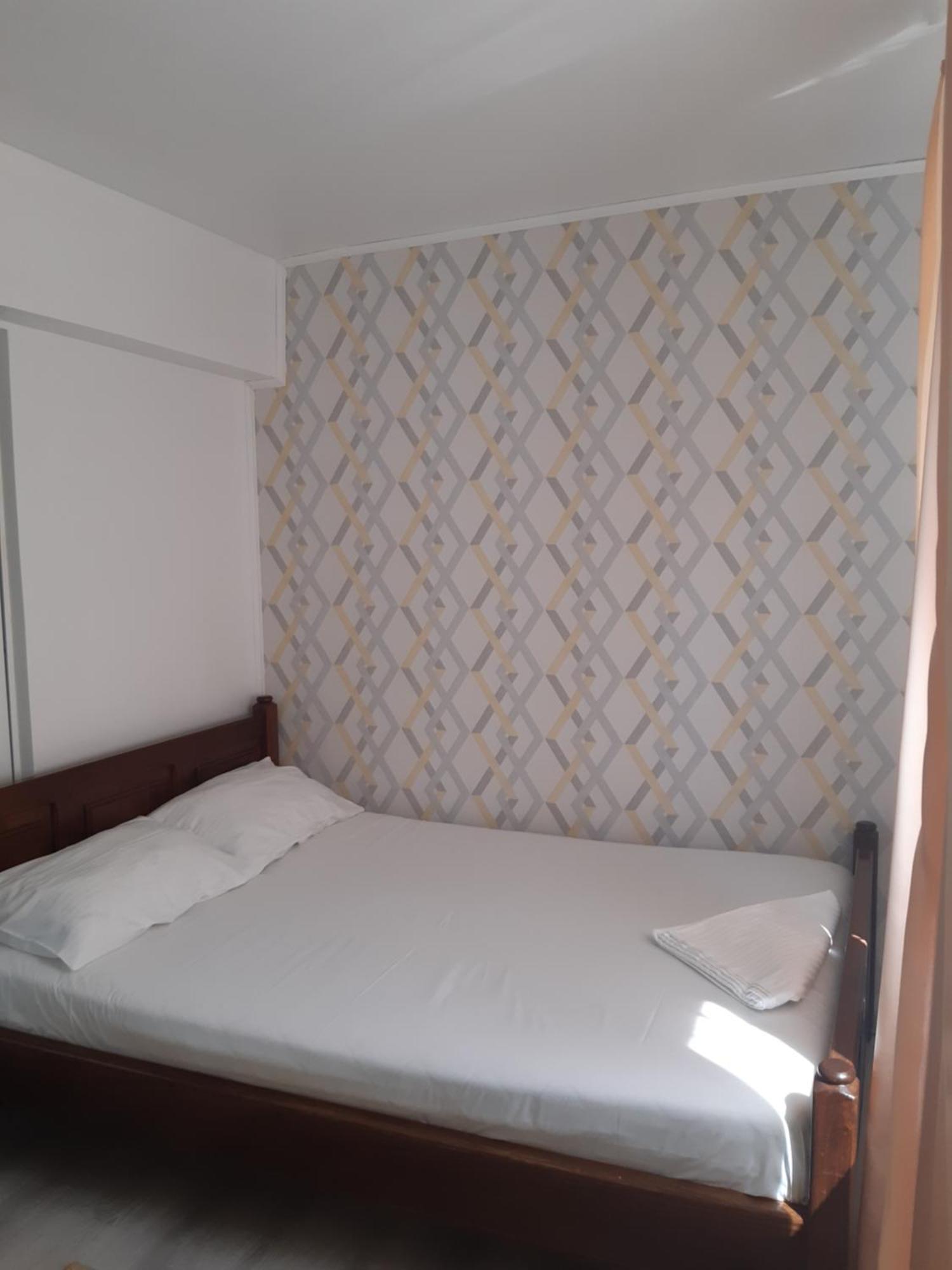 Miha'S Apartament Сулина Экстерьер фото